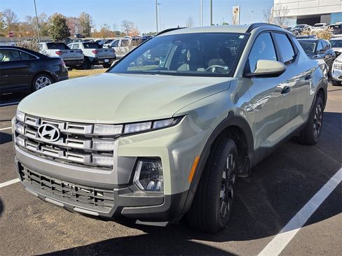 Used 2025 Hyundai Santa Cruz SEL image 8