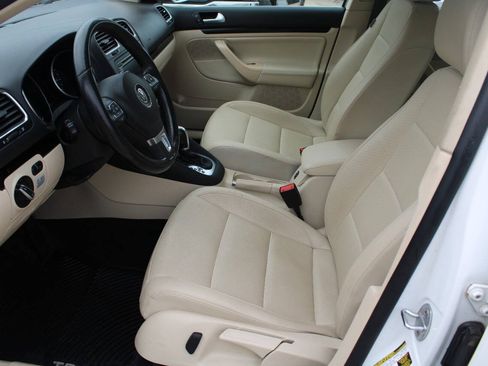 Used 2014 Volkswagen Jetta TDI FWD image 12
