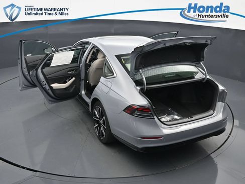 New 2026 Honda Accord Touring image 33