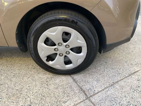 Used 2014 Kia Soul image 24