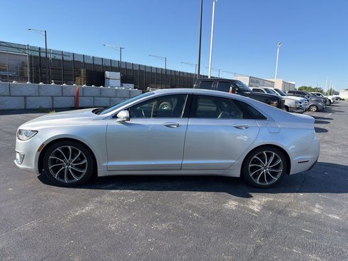 Used 2019 Lincoln MKZ Reserve w/ Reserve Plus Package AWD/4WD image 3