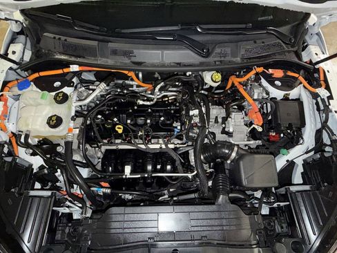 Used 2024 Lincoln Corsair Grand Touring image 18