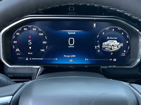 New 2026 Chevrolet Silverado 1500 LT w/ Convenience Package II AWD/4WD image 24