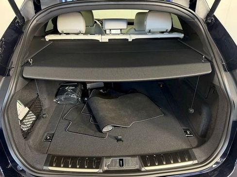 New 2026 Jaguar F-PACE R-Dynamic S image 17