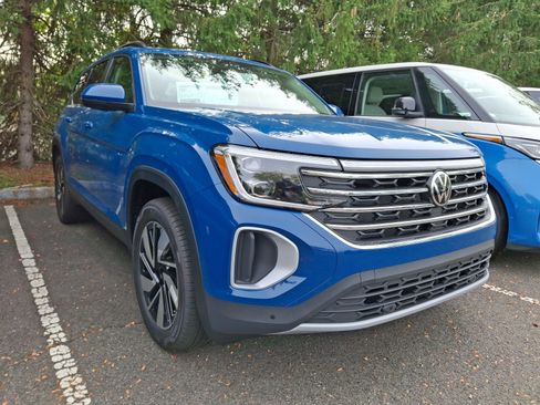 New 2026 Volkswagen Atlas SE image 1