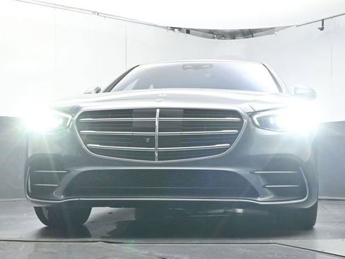 Used 2023 Mercedes-Benz S 500 4MATIC image 32