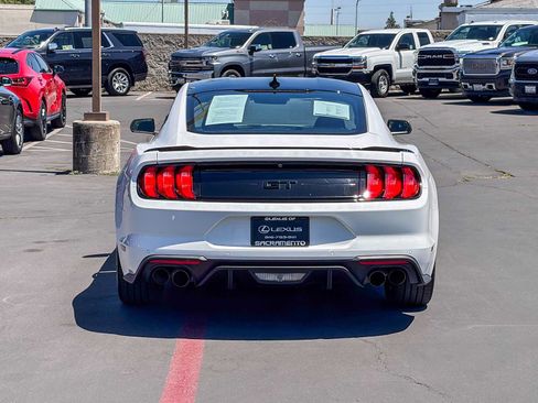 Used 2022 Ford Mustang GT w/ Black Accent Package RWD image 3
