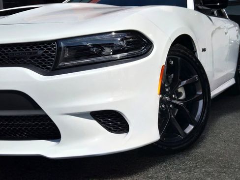 Used 2023 Dodge Charger R/T w/ Blacktop Package image 3