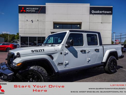Used 2021 Jeep Gladiator Willys image 1