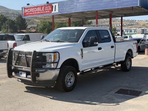 Used 2017 Ford F250 XL w/ Power Equipment Group AWD/4WD image 2