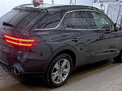 Used 2022 Genesis GV70 3.5T Sport w/ Sport Advanced Package AWD/4WD image 4