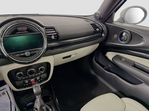 Used 2019 MINI Cooper Clubman S w/ Starlight Blue Edition image 26