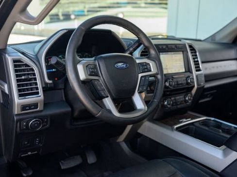 Used 2017 Ford F250 Lariat w/ Lariat Ultimate Package image 10