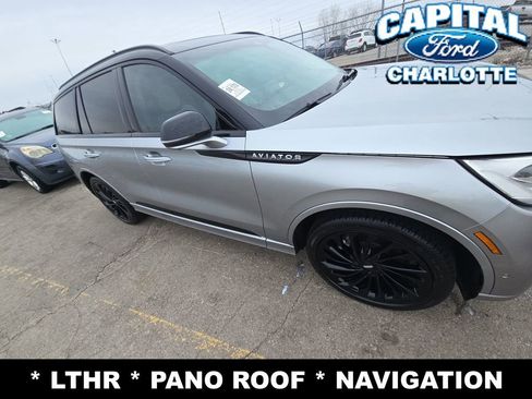 Used 2023 Lincoln Aviator Black Label image 3