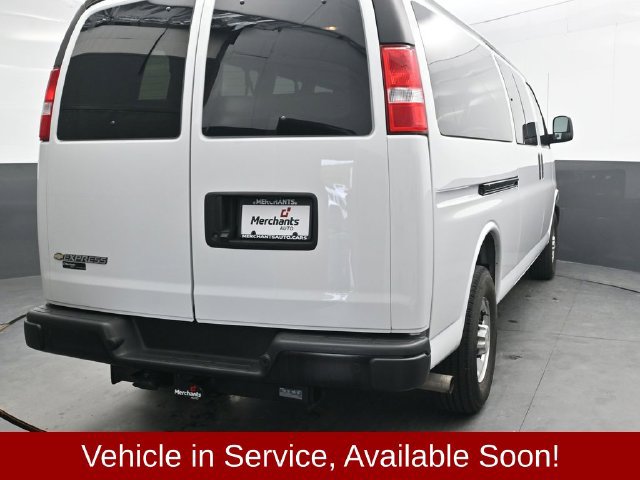 Used 2024 Chevrolet Express 3500 LS RWD image 7