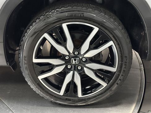 Used 2020 Honda Pilot Touring image 19