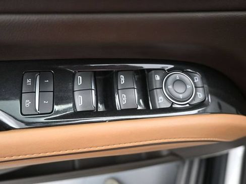 Used 2023 Cadillac Escalade ESV Sport AWD/4WD image 11