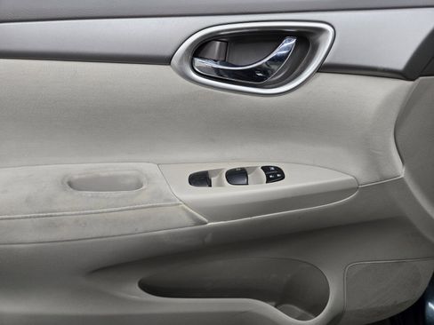 Used 2013 Nissan Sentra SV FWD image 14