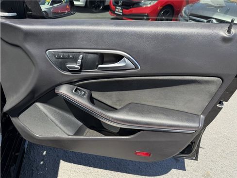Used 2017 Mercedes-Benz CLA 250 4MATIC image 30