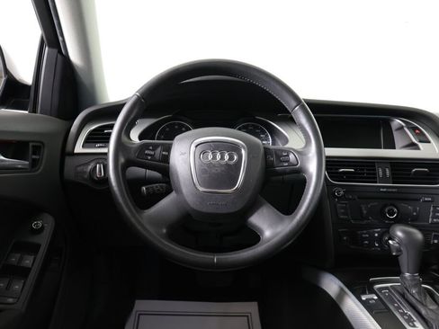Used 2009 Audi A4 2.0T Premium image 28