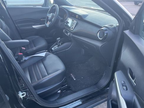 Used 2019 Nissan Kicks SR w/ SR Premium Package image 14
