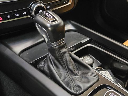 Used 2020 Volvo XC60 T5 Momentum w/ Protection Package Premier image 35