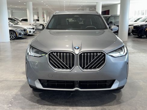 New 2026 BMW X3 xDrive30 w/ Convenience Package image 2