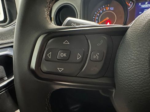 Used 2024 Jeep Gladiator Sport AWD/4WD image 14