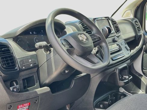 Used 2025 RAM ProMaster 2500 w/ U-Haul Equipment Group FWD image 9