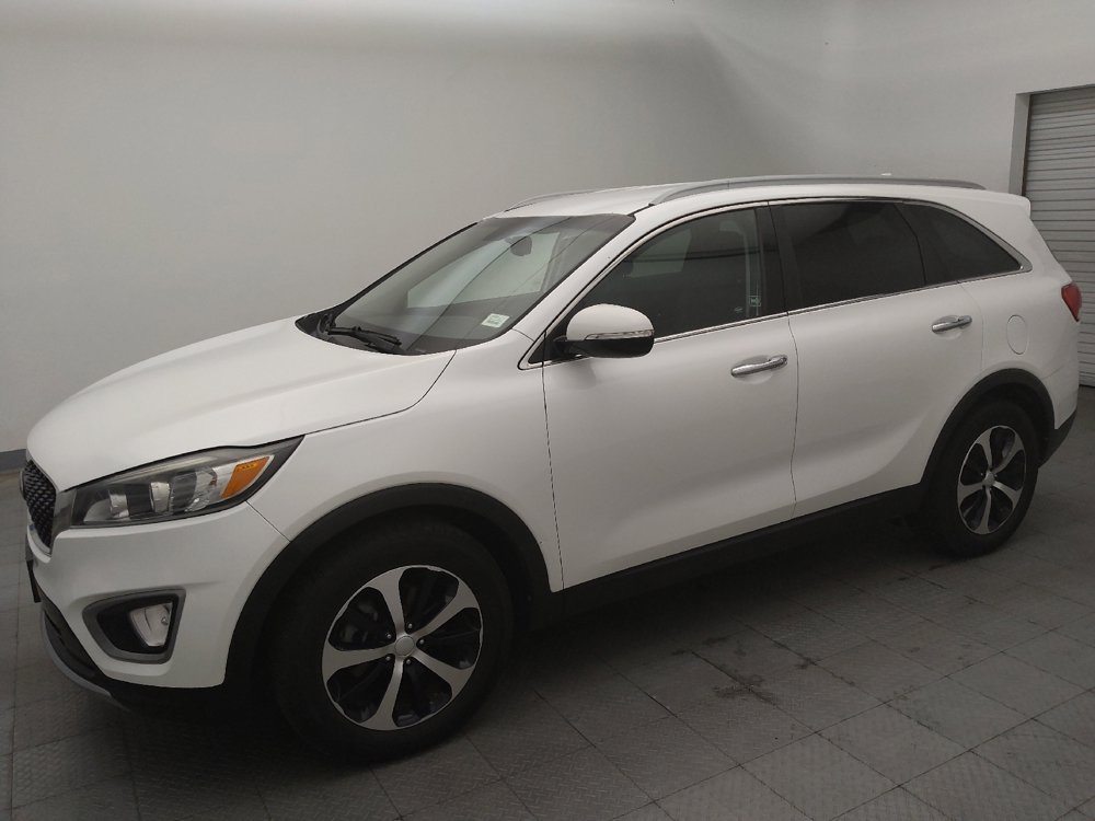 Used 2016 Kia Sorento EX FWD image 2