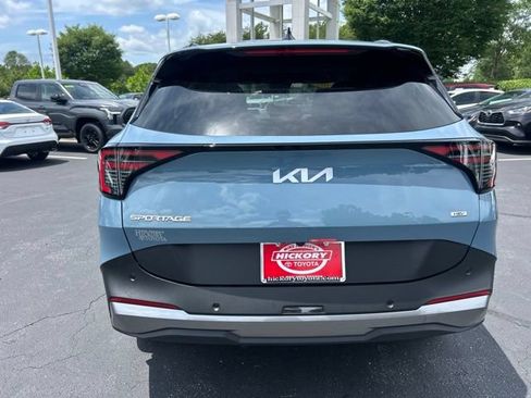 Used 2026 Kia Sportage EX w/ EX Panoramic Sunroof Package AWD/4WD image 8