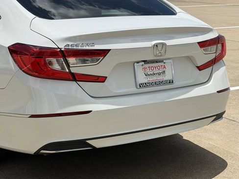 Used 2020 Honda Accord EX-L image 6