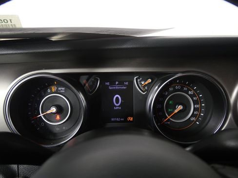 Used 2020 Jeep Wrangler Sport image 16