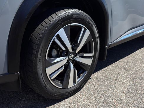 Used 2021 Nissan Rogue SL image 12