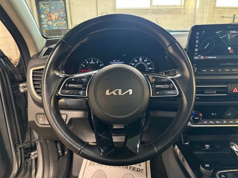 Certified 2023 Kia Seltos Nightfall Edition image 15