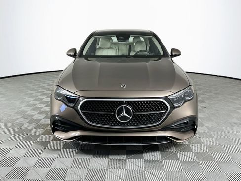 Certified 2025 Mercedes-Benz E 350 Sedan w/ MBUS Superscreen Package image 2