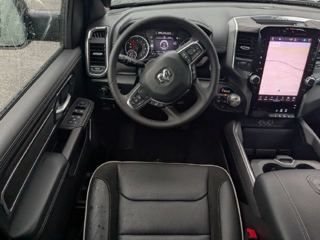 Used 2026 RAM 1500 Laramie AWD/4WD image 17