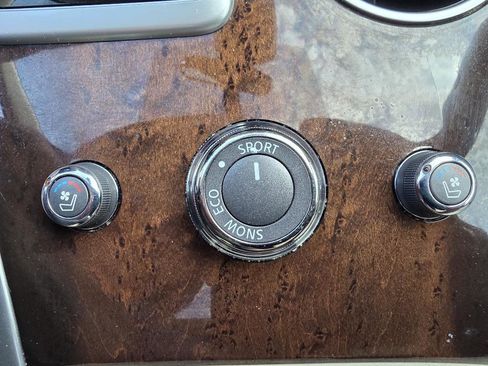 Used 2018 INFINITI QX60 FWD w/ Deluxe Technology Package image 32