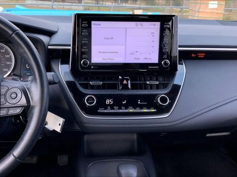 Used 2021 Toyota Corolla SE image 6