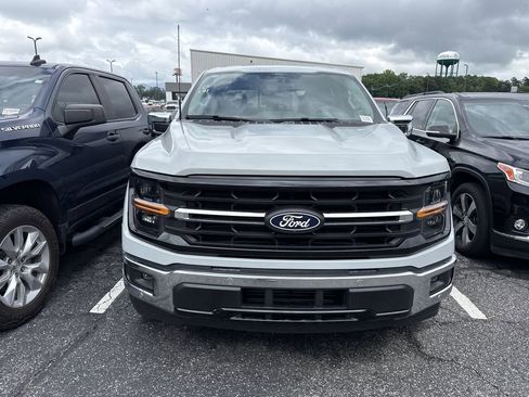 New 2026 Ford F150 XLT w/ Equipment Group 302A MID RWD image 4