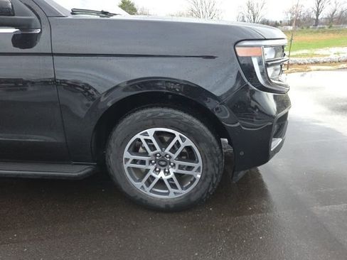 Used 2025 Ford Expedition Max Active image 4