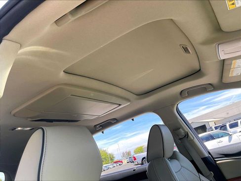 Used 2017 Acura MDX SH-AWD image 23
