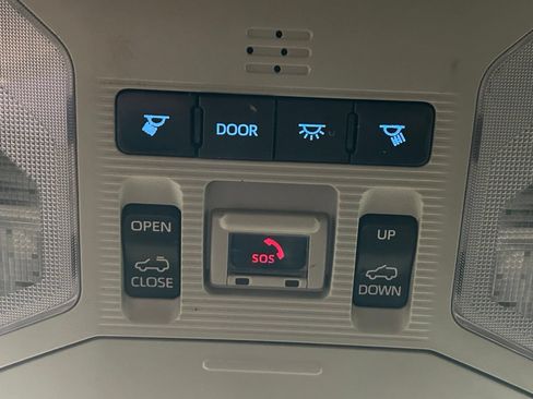 Used 2022 Toyota RAV4 XLE w/ Convenience Package AWD/4WD image 82