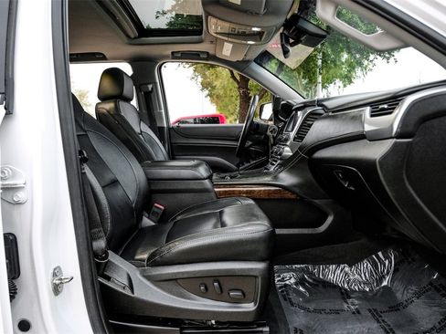 Used 2019 Chevrolet Tahoe LT image 32