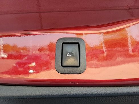 Used 2017 Toyota Highlander SE AWD/4WD image 20
