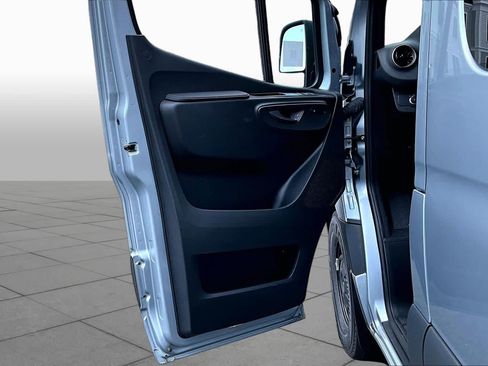 New 2025 Mercedes-Benz Sprinter 2500 image 11