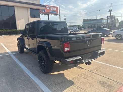 Used 2021 Jeep Gladiator Sport AWD/4WD image 14