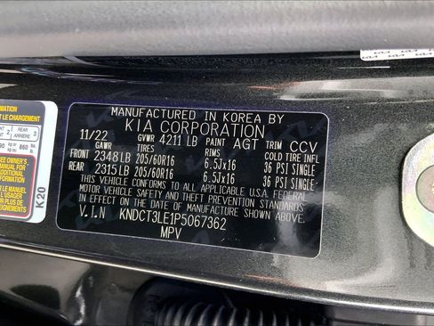 Used 2023 Kia Niro SX image 34