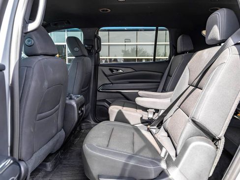 Used 2026 Chevrolet Traverse LT w/ LPO, Floor Liner Package FWD image 18
