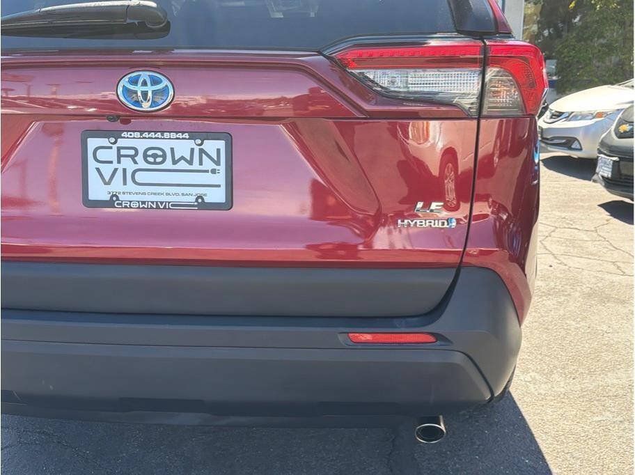 Used 2019 Toyota RAV4 LE w/ Carpet Mat Package AWD/4WD image 25